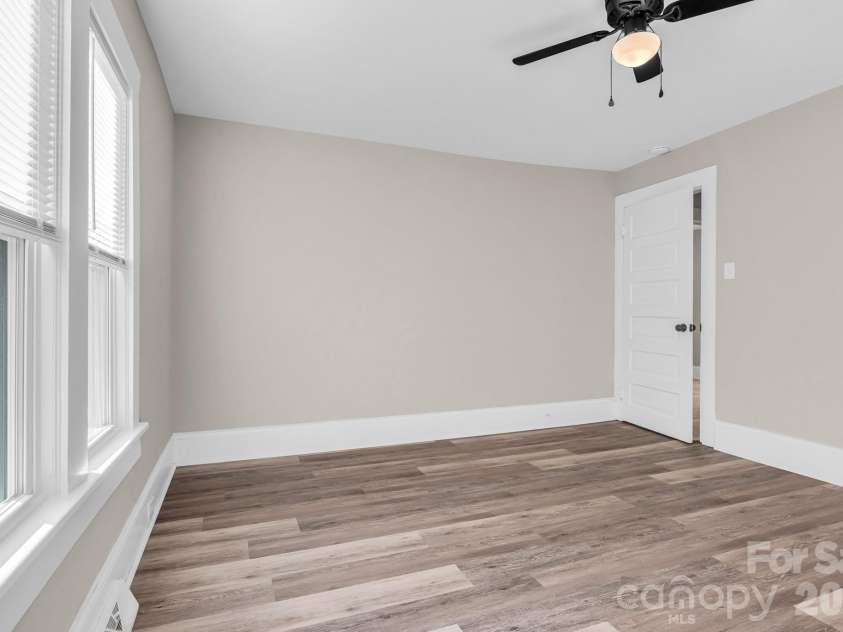 611 Carolina Avenue, Spencer, NC 28159.  MLS# CAR4388141, YatesRealty ID 29556. 