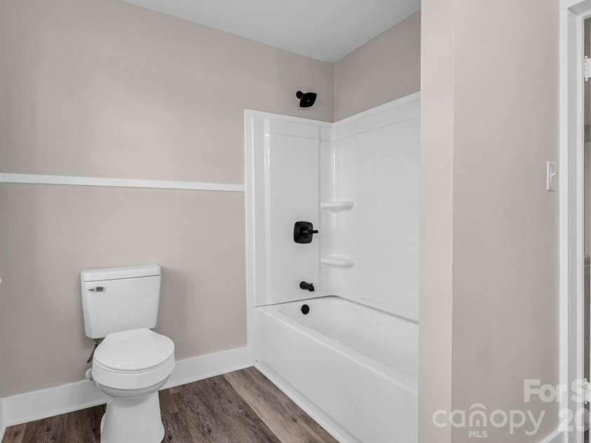 611 Carolina Avenue, Spencer, NC 28159.  MLS# CAR4388141, YatesRealty ID 29556. 