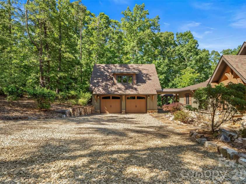 2087 Firestone Trail, Nebo, NC 28761.  MLS# CAR4390995, YatesRealty ID 29557. 