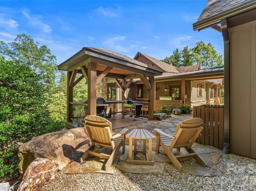 2087 Firestone Trail, Nebo, NC 28761.  MLS# CAR4390995, YatesRealty ID 29557. 