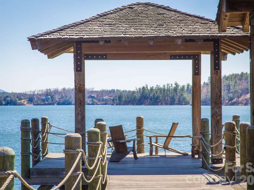 2087 Firestone Trail, Nebo, NC 28761.  MLS# CAR4390995, YatesRealty ID 29557. Day dock 