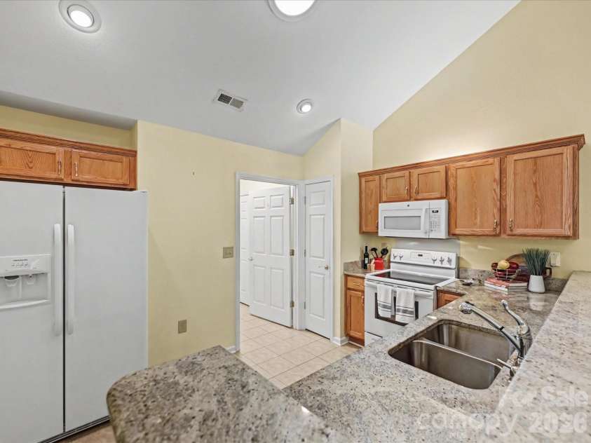 2804 Polo Club Boulevard, Matthews, NC 28105.  MLS# CAR4352515, YatesRealty ID 2956. 