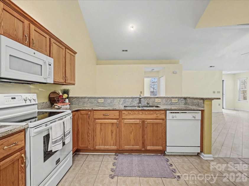 2804 Polo Club Boulevard, Matthews, NC 28105.  MLS# CAR4352515, YatesRealty ID 2956. 