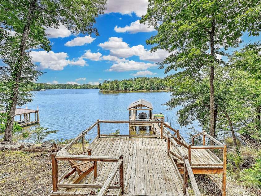 186 Valley 1 Drive, Winnsboro, SC 29180.  MLS# CAR4379312, YatesRealty ID 29560. Dock