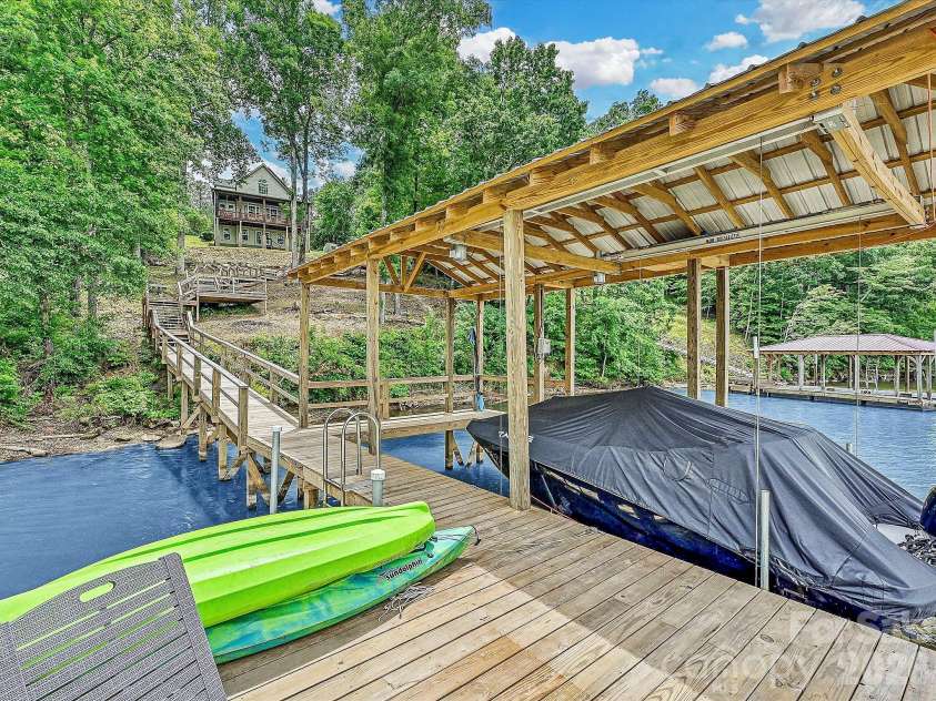 186 Valley 1 Drive, Winnsboro, SC 29180.  MLS# CAR4379312, YatesRealty ID 29560. Dock