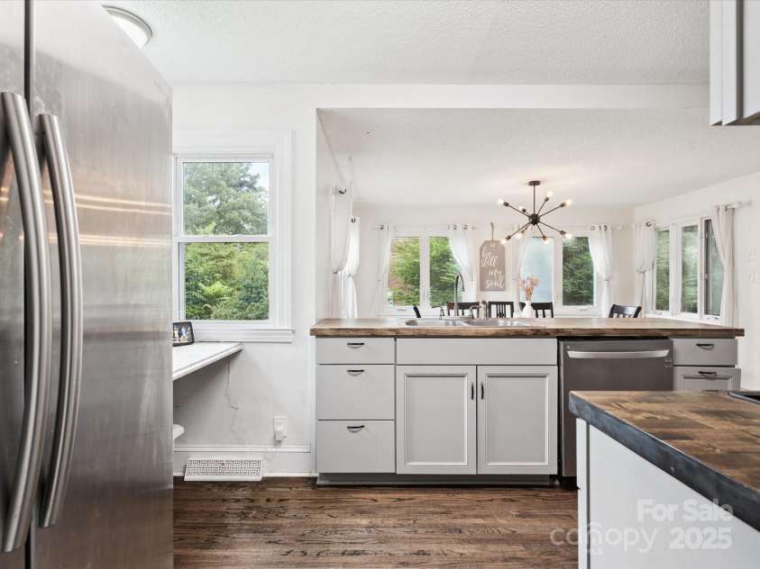 7210 Tuckaseegee Road, Charlotte, NC 28214.  MLS# CAR4285977, YatesRealty ID 29560. 