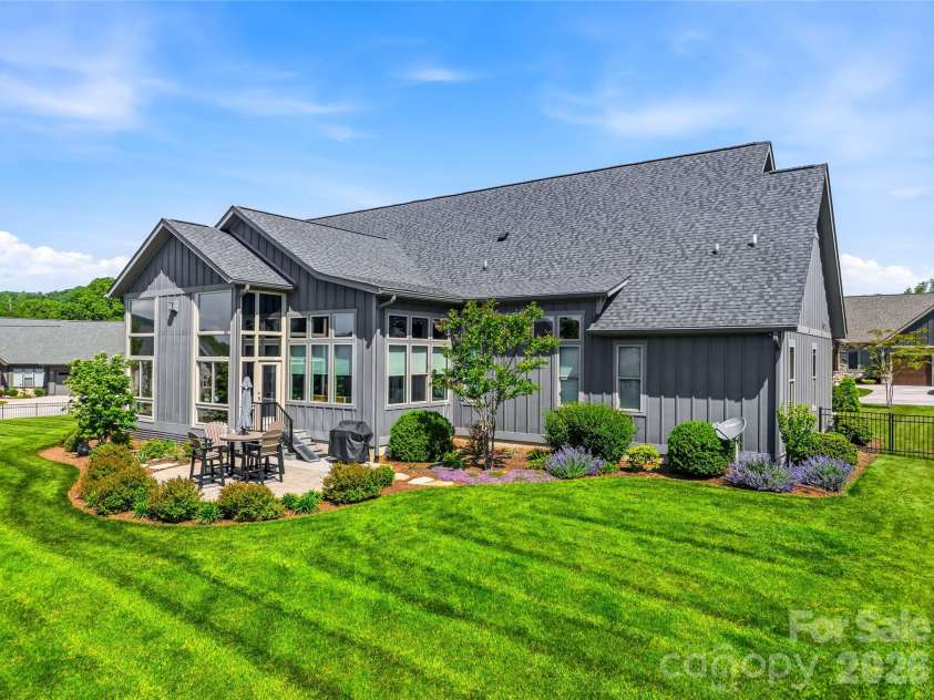 400 Samuel Drive, Mills River, NC 28759.  MLS# CAR4370587, YatesRealty ID 29561. 