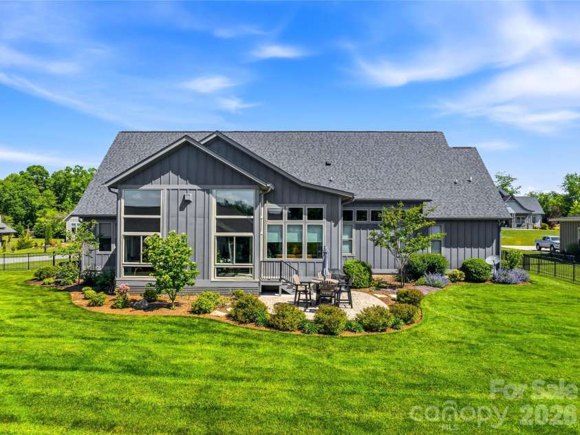 400 Samuel Drive, Mills River, NC 28759.  MLS# CAR4370587, YatesRealty ID 29561. 