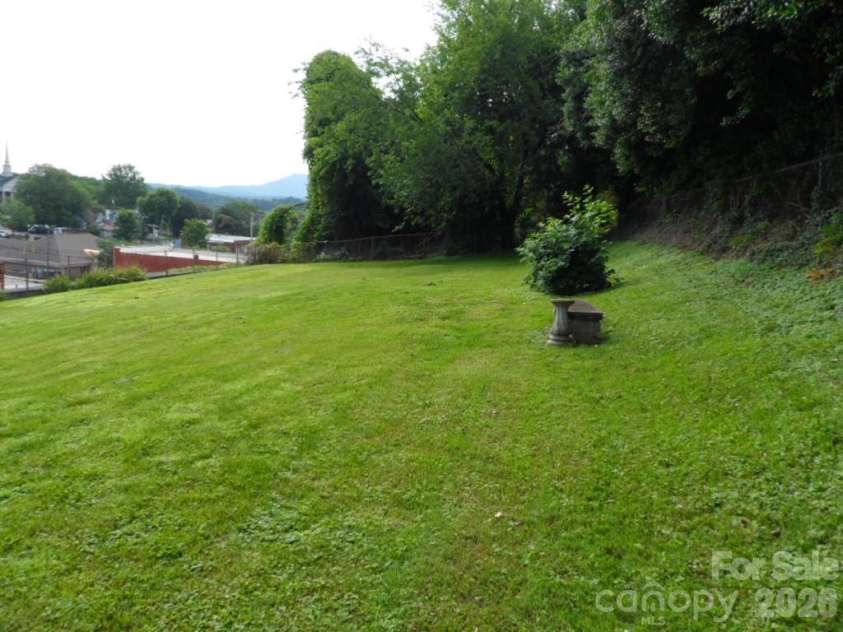 107 Concord Street, Morganton, NC 28655.  MLS# CAR4391954, YatesRealty ID 29562. 