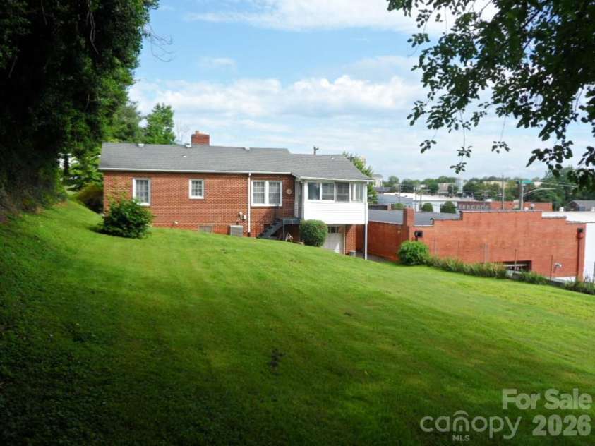 107 Concord Street, Morganton, NC 28655.  MLS# CAR4391954, YatesRealty ID 29562. 