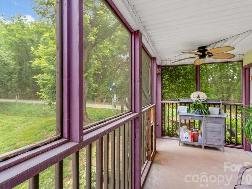 3 Odie Lane, Candler, NC 28715.  MLS# CAR4367725, YatesRealty ID 29563. 
