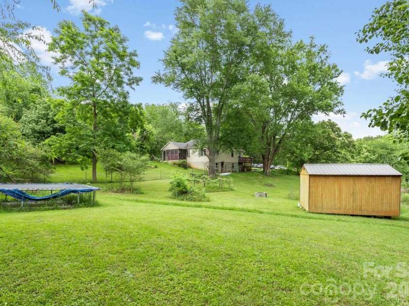 3 Odie Lane, Candler, NC 28715.  MLS# CAR4367725, YatesRealty ID 29563. 