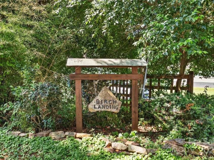634 Chipley Avenue, Charlotte, NC 28205.  MLS# CAR4287759, YatesRealty ID 29563. 
