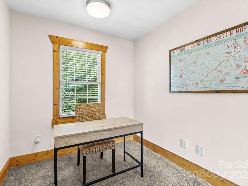 634 Chipley Avenue, Charlotte, NC 28205.  MLS# CAR4328049, YatesRealty ID 29563. Office