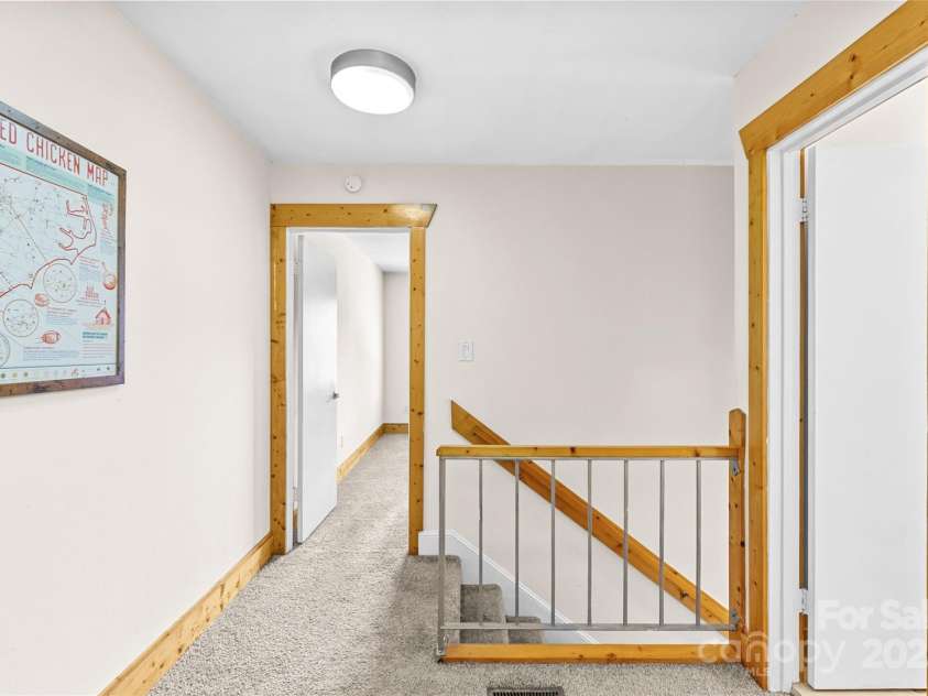 634 Chipley Avenue, Charlotte, NC 28205.  MLS# CAR4328049, YatesRealty ID 29563. Upstairs Hall