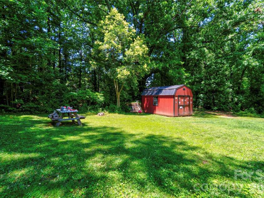 110 Greene Drive, Shelby, NC 28150.  MLS# CAR4389404, YatesRealty ID 29565. Back Yard