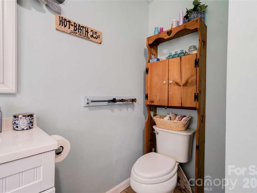 110 Greene Drive, Shelby, NC 28150.  MLS# CAR4389404, YatesRealty ID 29565. Bath 4
