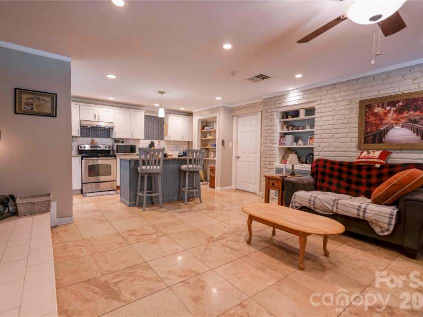 110 Greene Drive, Shelby, NC 28150.  MLS# CAR4389404, YatesRealty ID 29565. Family Room & 2nd Kitchen