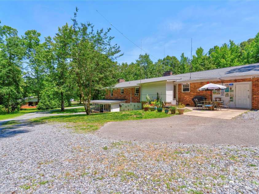 110 Greene Drive, Shelby, NC 28150.  MLS# CAR4389404, YatesRealty ID 29565. Rear