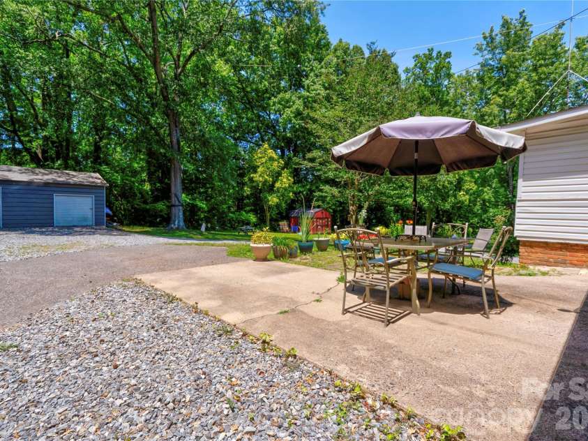 110 Greene Drive, Shelby, NC 28150.  MLS# CAR4389404, YatesRealty ID 29565. Rear Patio
