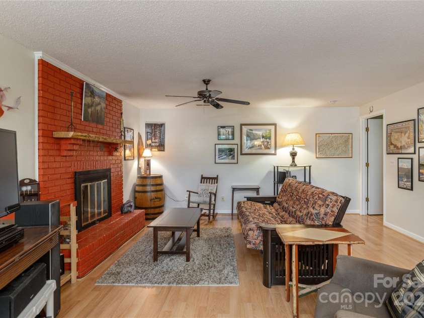 230 Foxwood Drive, Hendersonville, NC 28791.  MLS# CAR4255865, YatesRealty ID 29566. 