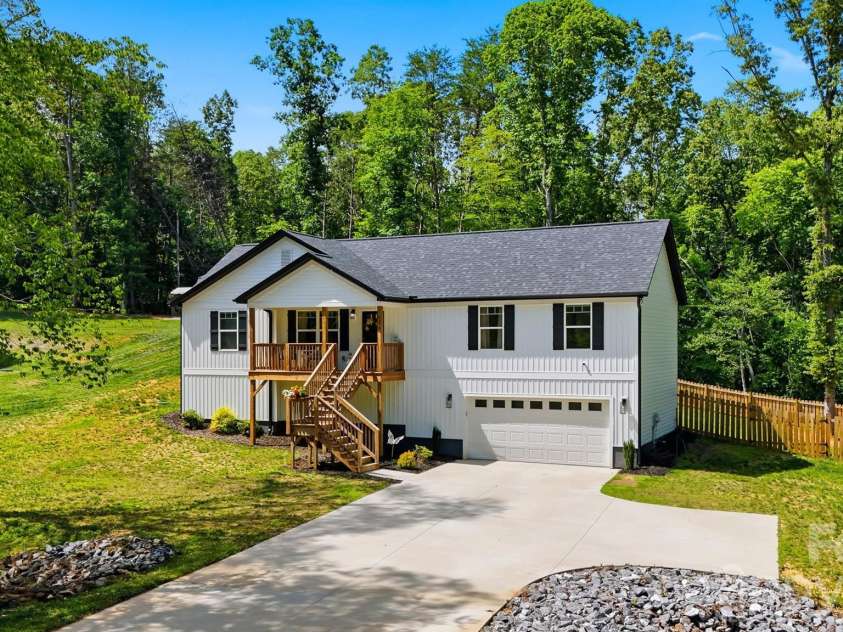 2370 Ellen Street, Granite Falls, NC 28630.  MLS# CAR4404690, YatesRealty ID 29566. 