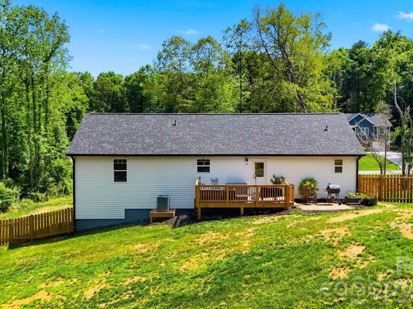 2370 Ellen Street, Granite Falls, NC 28630.  MLS# CAR4404690, YatesRealty ID 29566. 