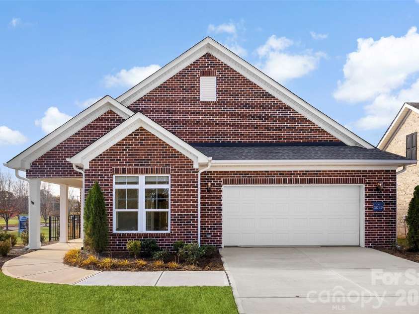 3089 Founding Fathers Drive, Gastonia, NC 28056.  MLS# CAR4389204, YatesRealty ID 29567. 