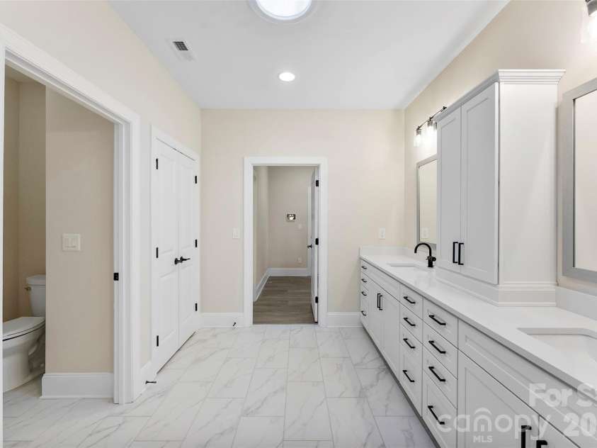 3089 Founding Fathers Drive, Gastonia, NC 28056.  MLS# CAR4389204, YatesRealty ID 29567. 