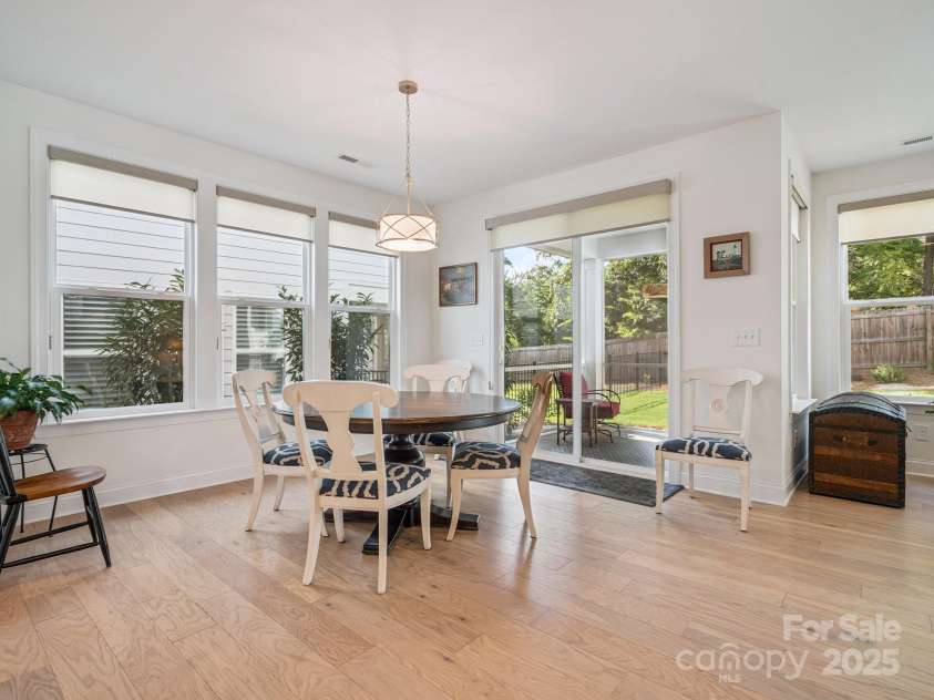 4013 Easton Ridge Lane, Charlotte, NC 28226.  MLS# CAR4264310, YatesRealty ID 29567. 