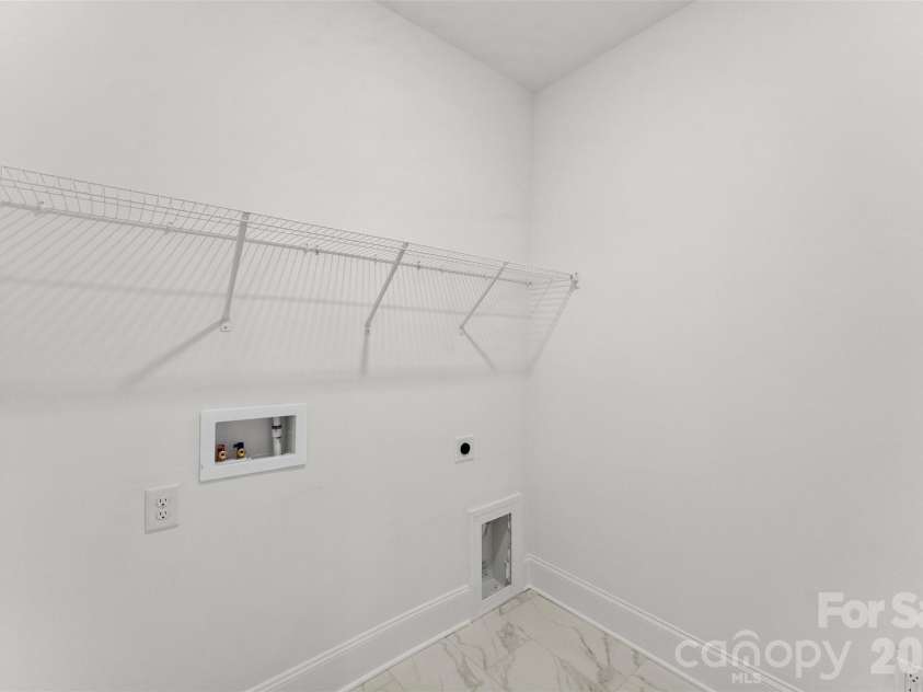 411 Newstyle Way, Gastonia, NC 28056.  MLS# CAR4389198, YatesRealty ID 29568. 