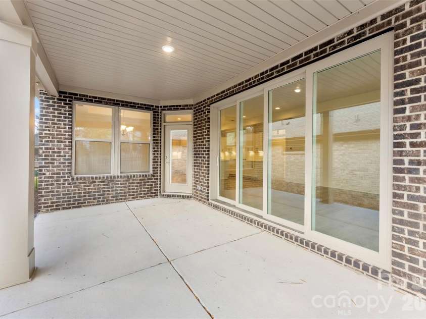 411 Newstyle Way, Gastonia, NC 28056.  MLS# CAR4389198, YatesRealty ID 29568. 