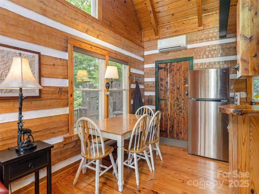 169 Laurel Creek Drive, Hendersonville, NC 28792.  MLS# CAR4284901, YatesRealty ID 29569. 