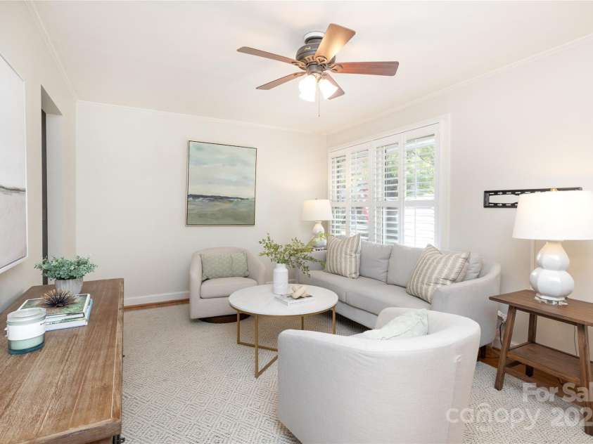 5009 Baylor Drive, Charlotte, NC 28211.  MLS# CAR4317236, YatesRealty ID 2957. 