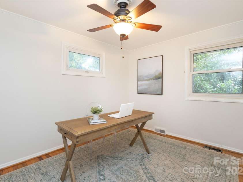 5009 Baylor Drive, Charlotte, NC 28211.  MLS# CAR4317236, YatesRealty ID 2957. 