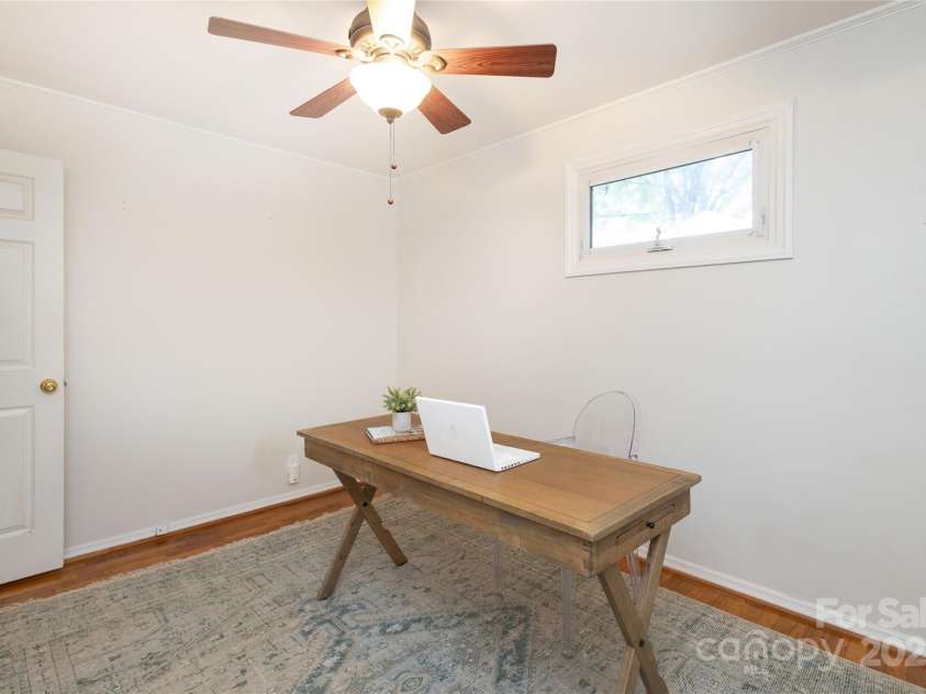 5009 Baylor Drive, Charlotte, NC 28211.  MLS# CAR4317236, YatesRealty ID 2957. 