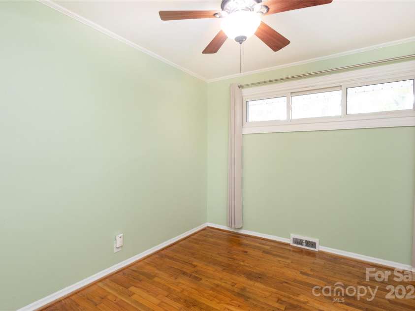 5009 Baylor Drive, Charlotte, NC 28211.  MLS# CAR4317236, YatesRealty ID 2957. 