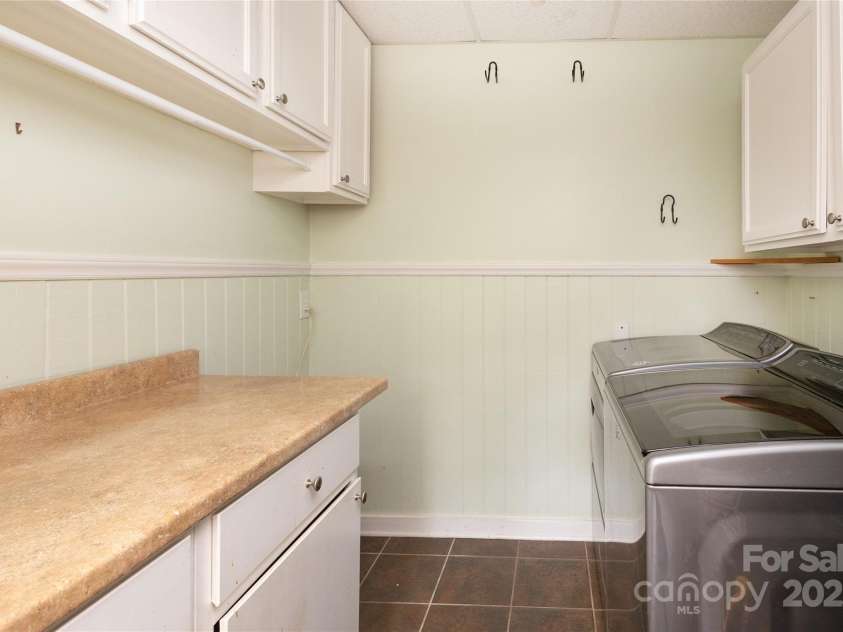 5009 Baylor Drive, Charlotte, NC 28211.  MLS# CAR4317236, YatesRealty ID 2957. 