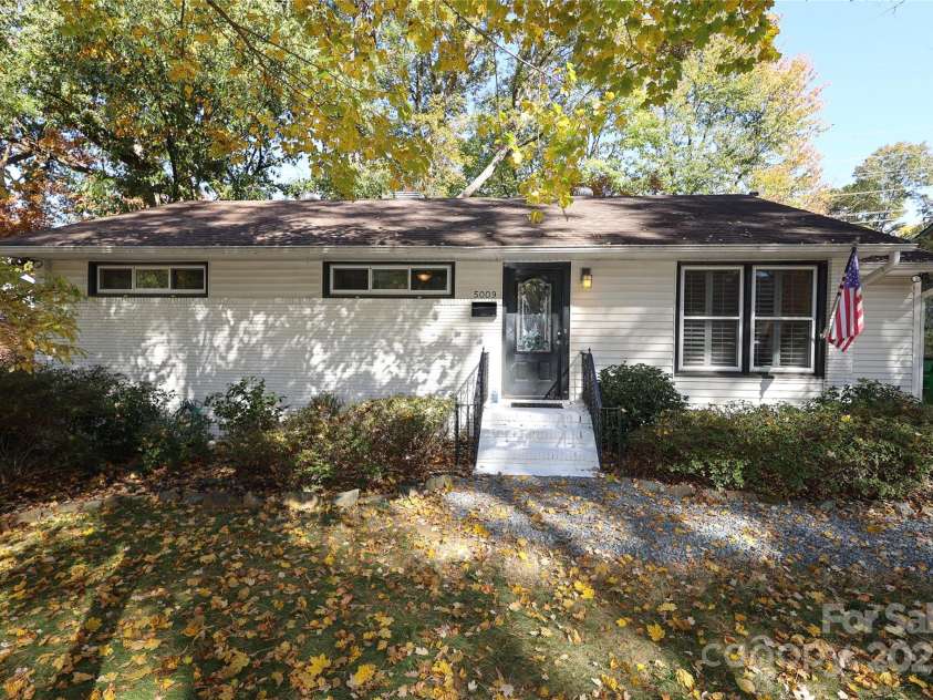 5009 Baylor Drive, Charlotte, NC 28211.  MLS# CAR4317236, YatesRealty ID 2957. 