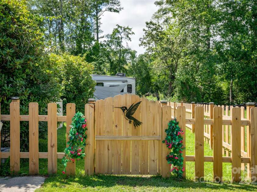 60 Southchase Drive, Fletcher, NC 28732.  MLS# CAR4288335, YatesRealty ID 2957. 