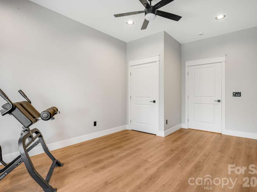 163 Northview Drive, Hendersonville, NC 28791.  MLS# CAR4390968, YatesRealty ID 29570. 