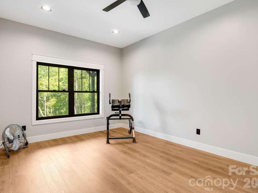 163 Northview Drive, Hendersonville, NC 28791.  MLS# CAR4390968, YatesRealty ID 29570. Gym