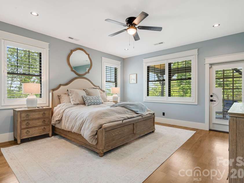 163 Northview Drive, Hendersonville, NC 28791.  MLS# CAR4390968, YatesRealty ID 29570. Primary bedroom