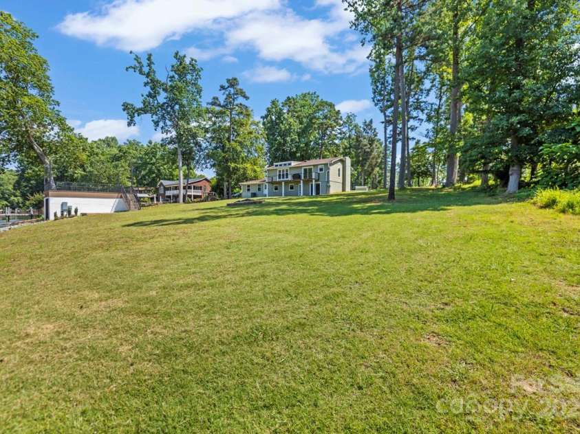 172 Honeydew Circle, Troutman, NC 28166.  MLS# CAR4277562, YatesRealty ID 29570. 