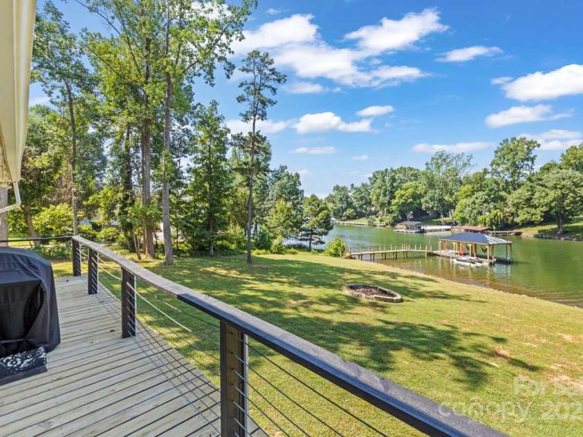 172 Honeydew Circle, Troutman, NC 28166.  MLS# CAR4277562, YatesRealty ID 29570. 