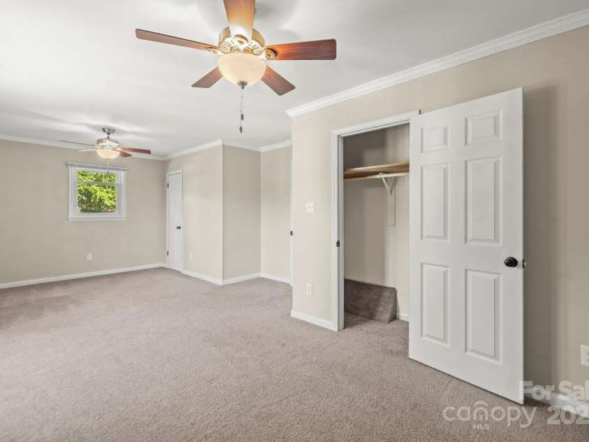 172 Honeydew Circle, Troutman, NC 28166.  MLS# CAR4277562, YatesRealty ID 29570. 