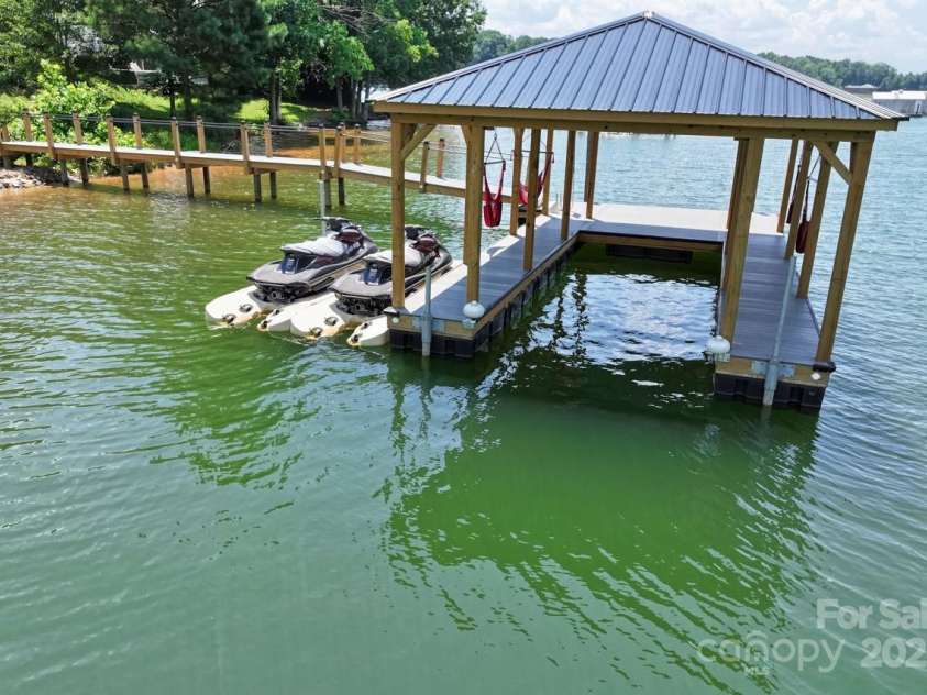 172 Honeydew Circle, Troutman, NC 28166.  MLS# CAR4277562, YatesRealty ID 29570. 