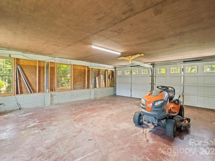 172 Honeydew Circle, Troutman, NC 28166.  MLS# CAR4277562, YatesRealty ID 29570. 
