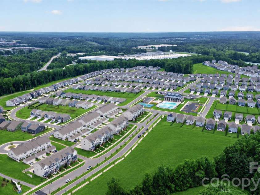 147 Morning Gap Parkway, Fort Mill, SC 29715.  MLS# CAR4389496, YatesRealty ID 29571. Lawn virtually enhanced