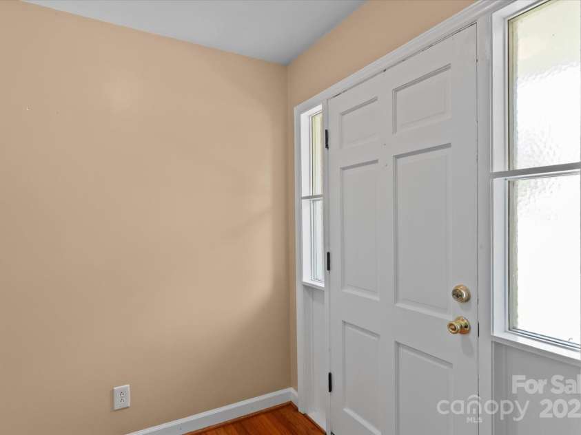 7628 Rolling Hill Road, Charlotte, NC 28227.  MLS# CAR4287580, YatesRealty ID 29571. 